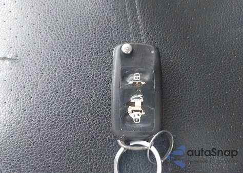 2015 Volkswagen Passat 1.8T Wolfsburg Edition from USA, damaged, VIN 1VWAT7A35FC026109